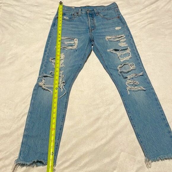 Levi’s Premium- 501 S High Rise Skinny Distressed Raw Hem Big E Jeans- Size 26 - Picture 4 of 16